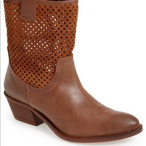 Sixty seven tan leather Lauren booties